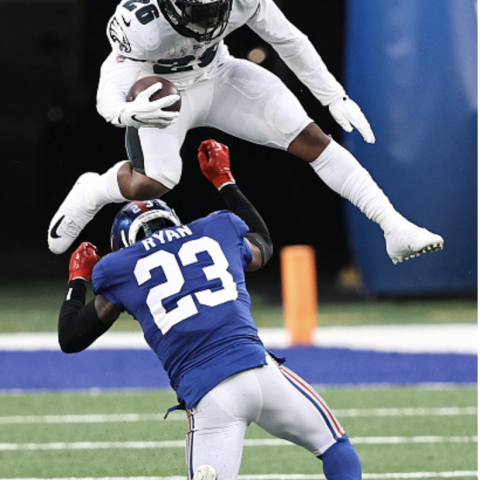 Steady Diet? Sanders Chews Up Giants, Sees Limited Touches