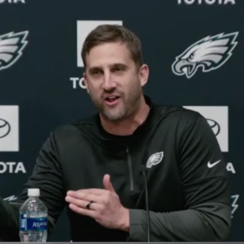 Rock, Paper, Scissors Not Only Game Birds Are Running