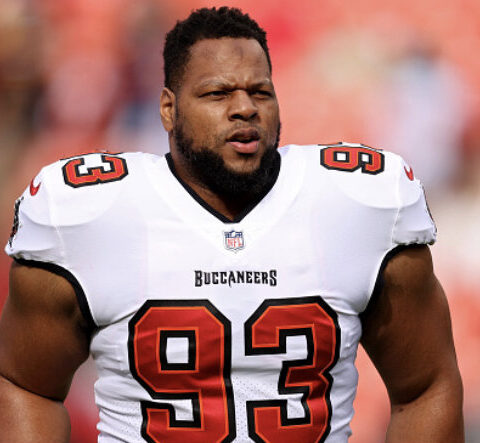 Suh Signs With Birds