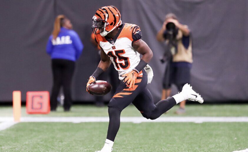 Eagles Sign John Ross