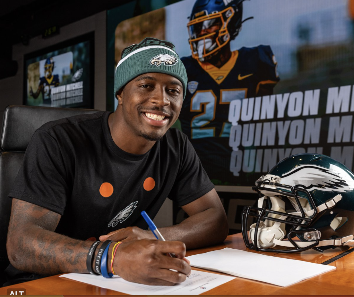 Mitchell Signs