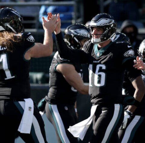 Bench Buries Big Blue