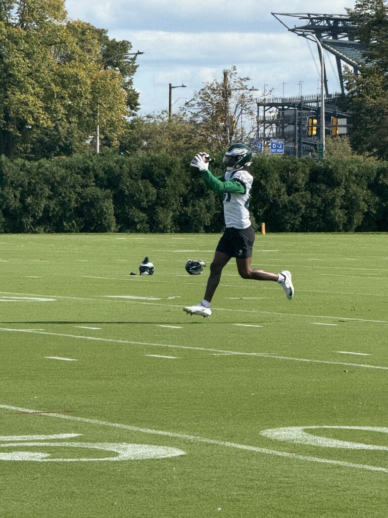 eagles practice dicecco