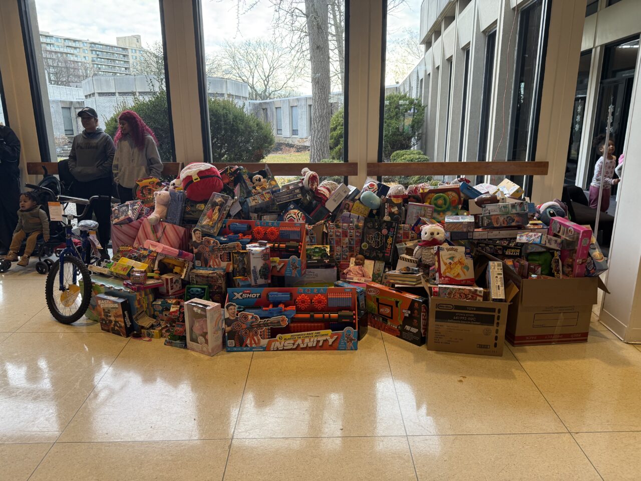 andrew dicecco toy drive nakobe dean 2025