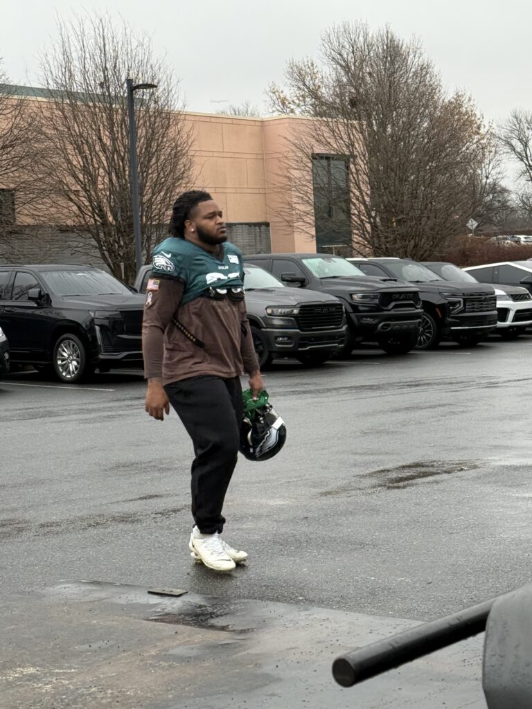 DiCecco jalen carter practice for week 17 bills